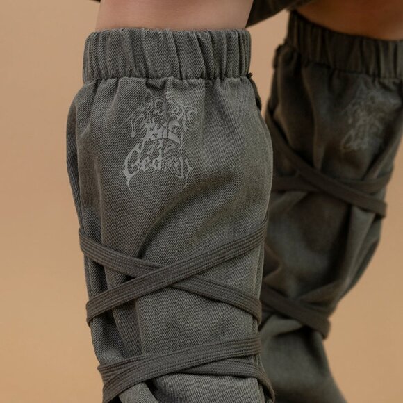 ACDC Rag x Gedraji Cryptid Corpse Dark Grey Leg Warmer - Picture 2 of 6